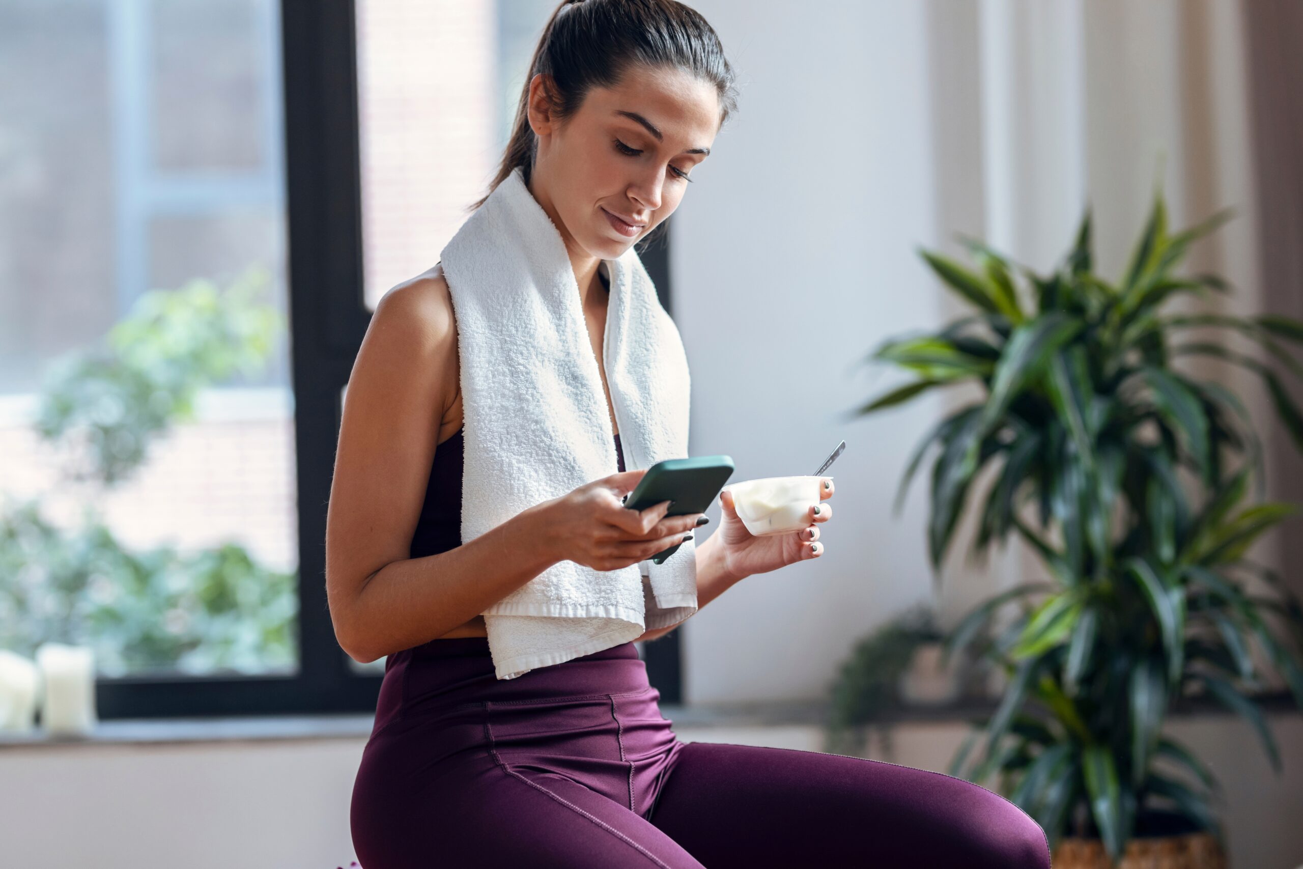 What Should You Eat Before and After Exercise? Sports Nutrition Basics